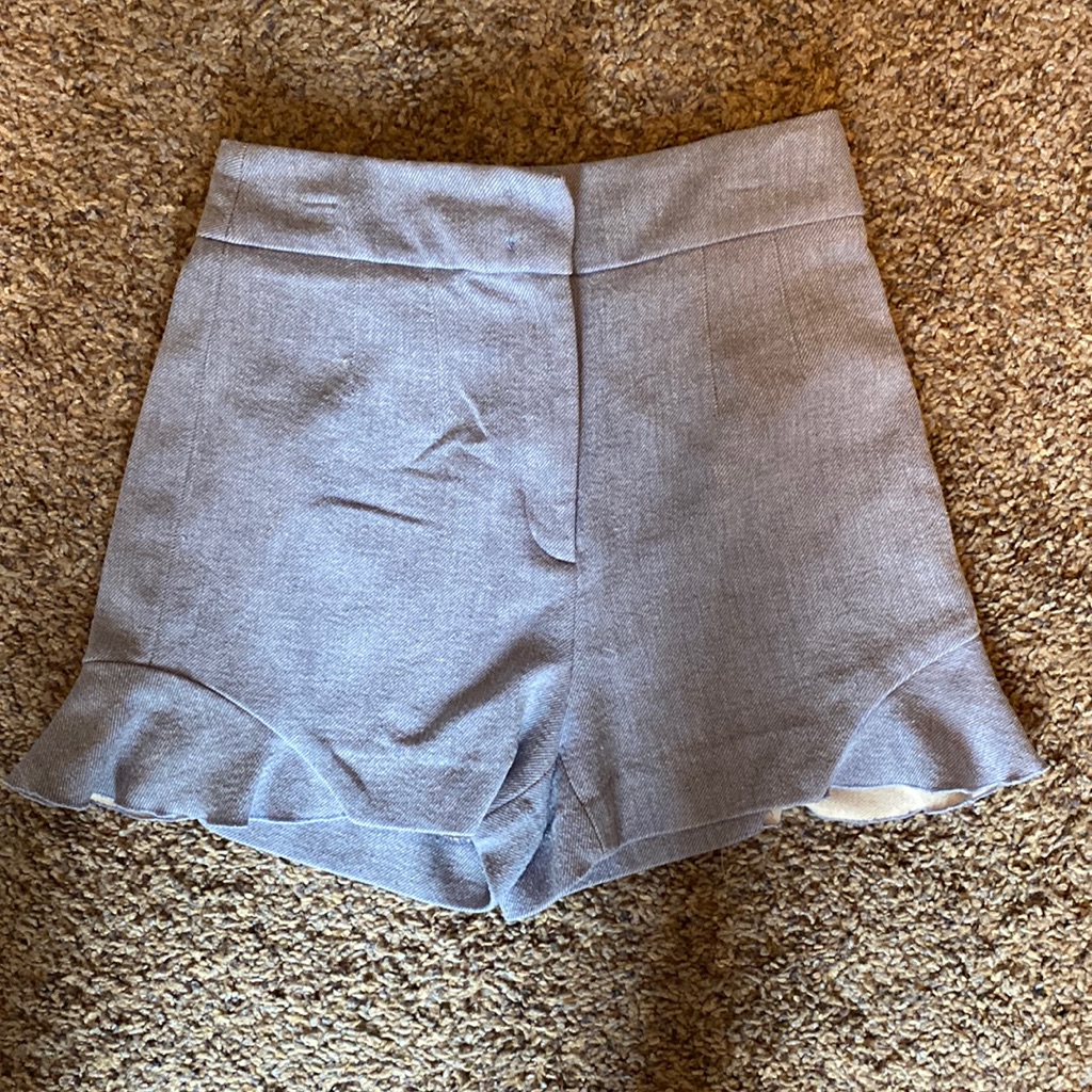Zara Basic Ruffle Short